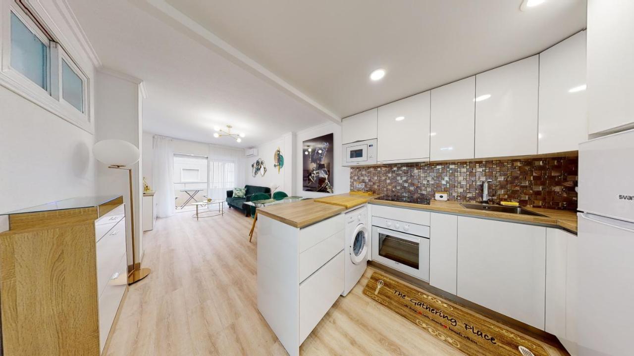 Apartament Pedro Lorca Torrevieja Zewnętrze zdjęcie