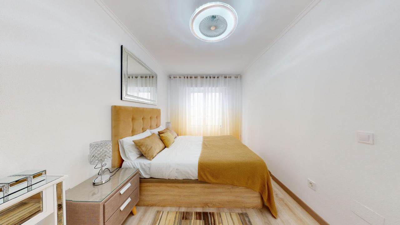 Apartament Pedro Lorca Torrevieja Zewnętrze zdjęcie