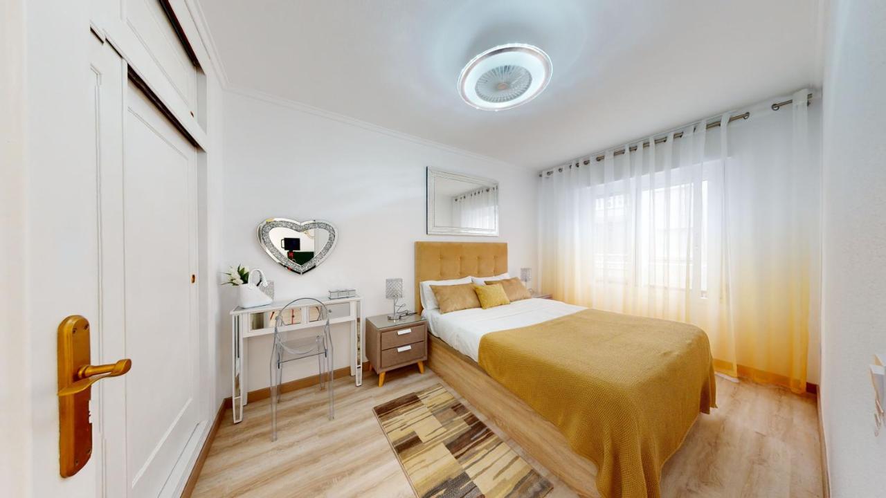 Apartament Pedro Lorca Torrevieja Zewnętrze zdjęcie