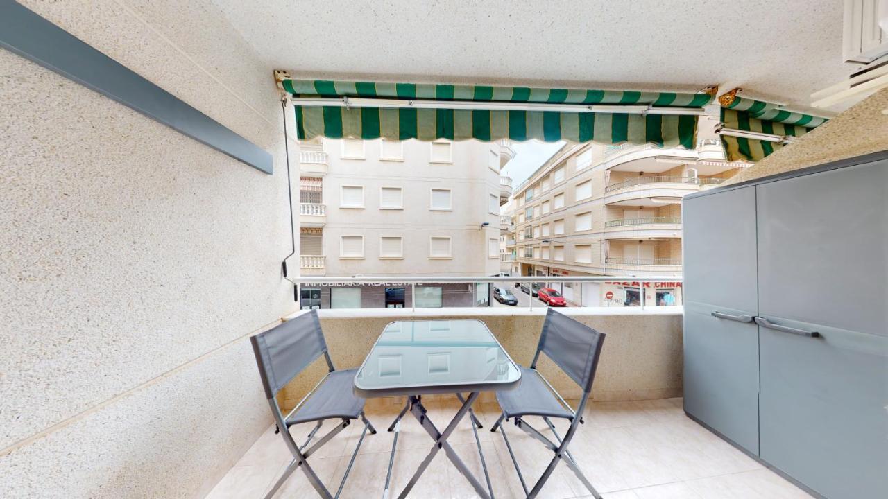 Apartament Pedro Lorca Torrevieja Zewnętrze zdjęcie