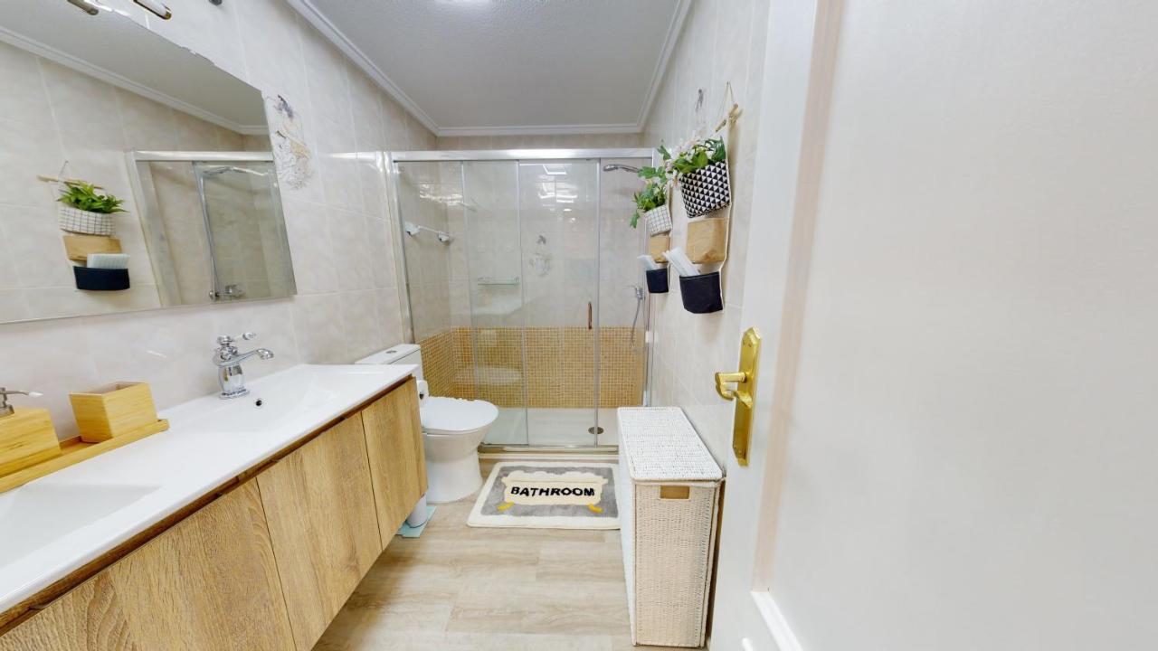 Apartament Pedro Lorca Torrevieja Zewnętrze zdjęcie