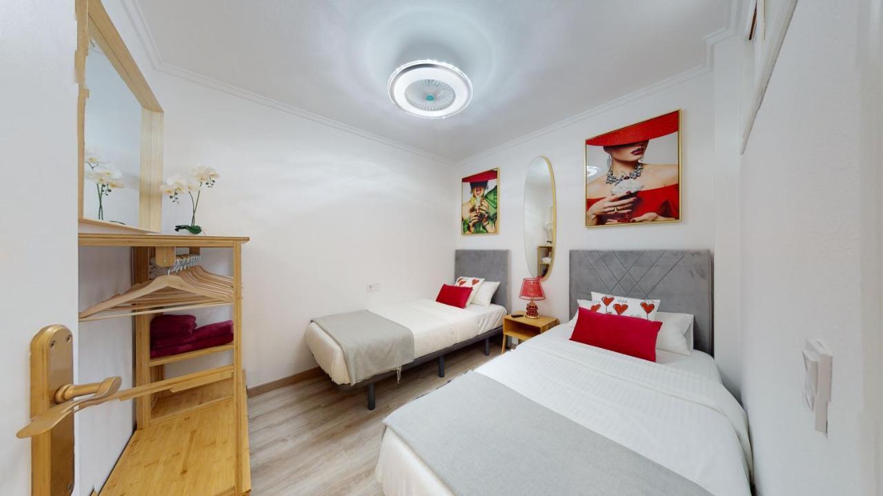 Apartament Pedro Lorca Torrevieja Zewnętrze zdjęcie